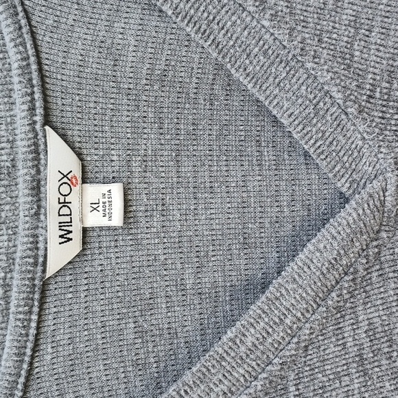 Wildfox Haley Gray Brushed Super Soft V Neck Sweater Top Athleisure Size XL - Picture 4 of 7